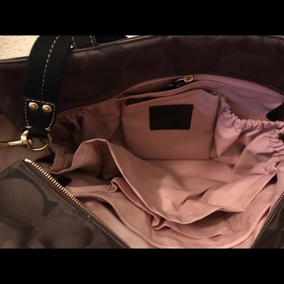 Coach diaper bag - Picture 2 of 6